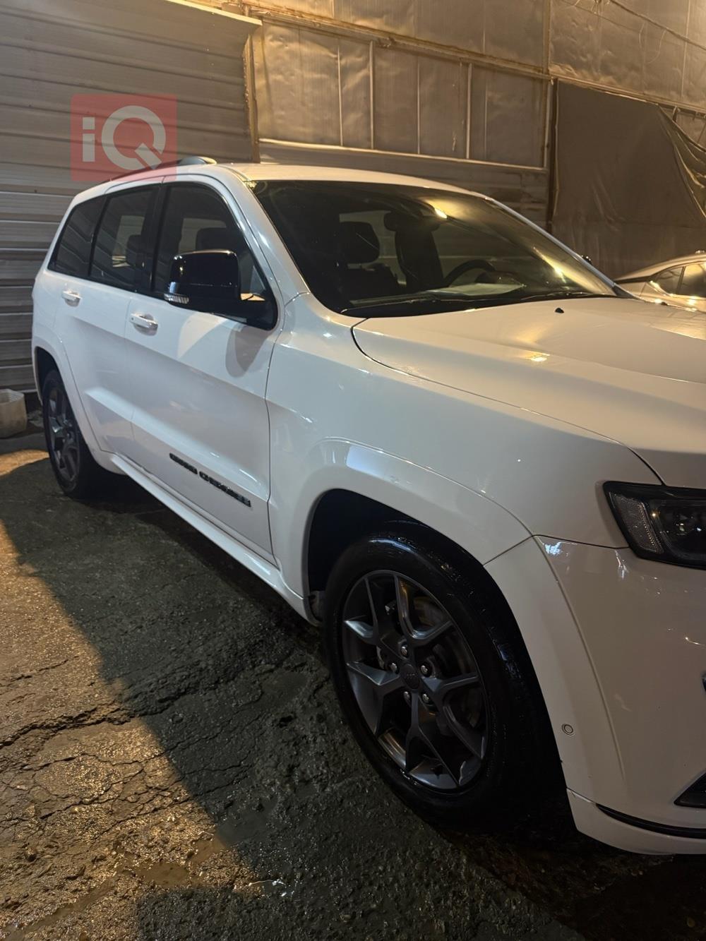 جيب جراند شيروكي